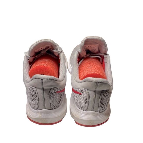 Nike Quest 2 Wm’s Sz 9 Wolf Grey Red Orbit Running Athletic Tie Up Sneakers - Picture 6 of 10